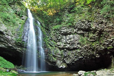 🏞️ 여덟 겹 폭포(야에다키) 이미지 2